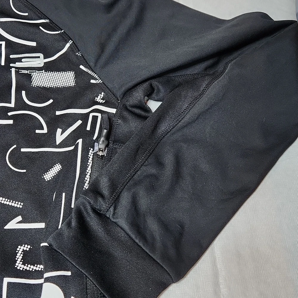 Tech Zip-up Sweater - Picture 6 of 12